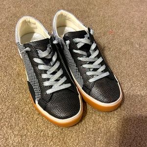 Dolce Vita Sneakers 8